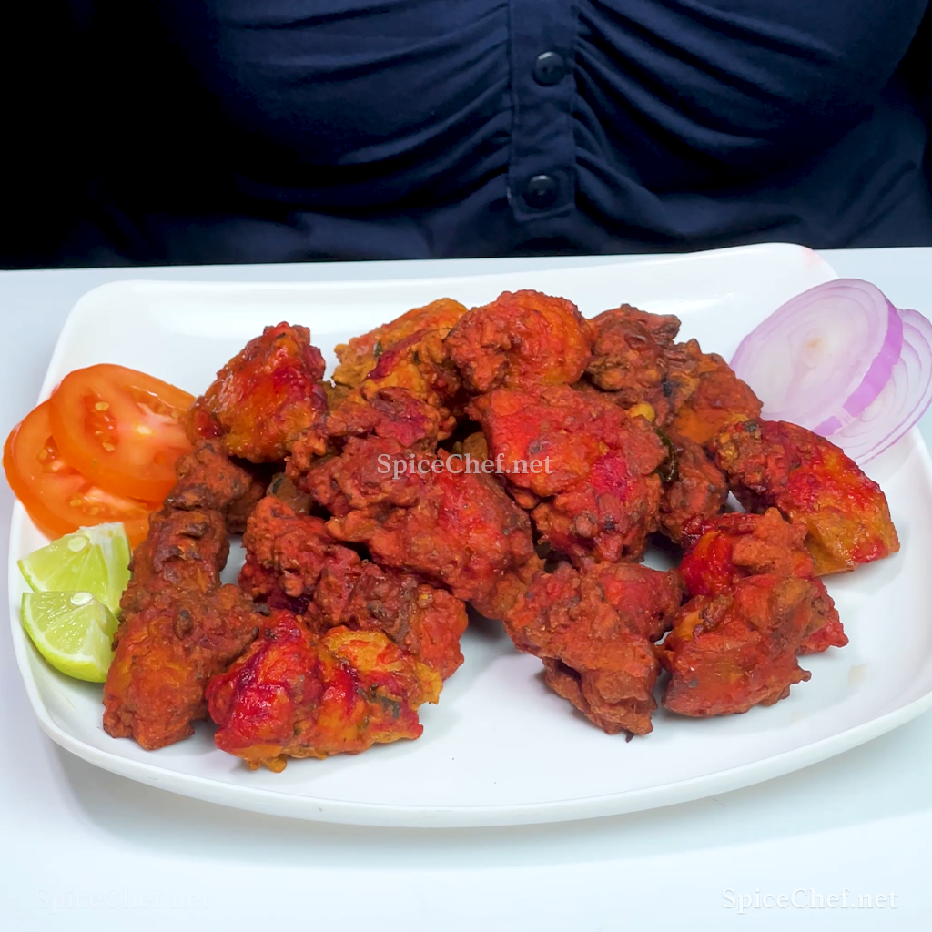 Street Style Chicken Pakoda Recipe | Crispy Fried Chicken with Curry Leaves & Spices